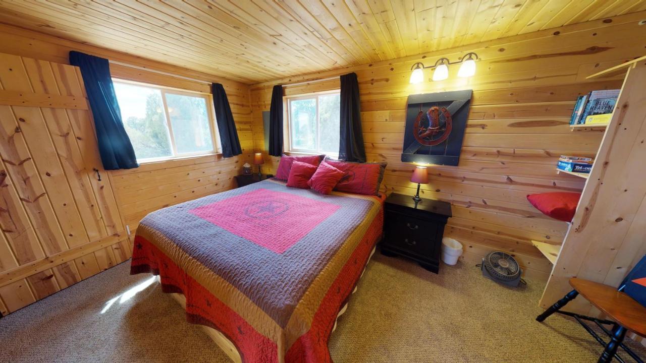 White Pine Cabin By Canyonlands Lodging Monticello Exterior photo