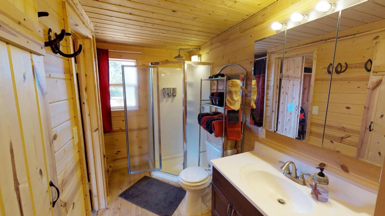 White Pine Cabin By Canyonlands Lodging Monticello Exterior photo